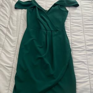 Green Lulu’s dress